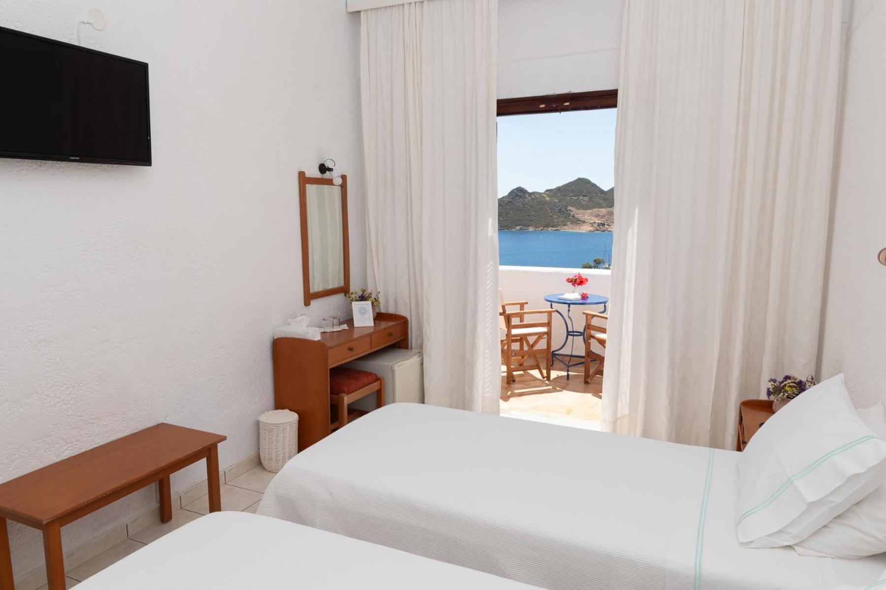 Golden Sun Hotel Patmos Bagian luar foto